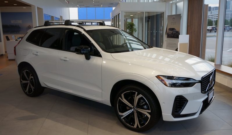New 2022 Volvo XC60