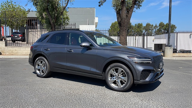 New 2022 Genesis GV70